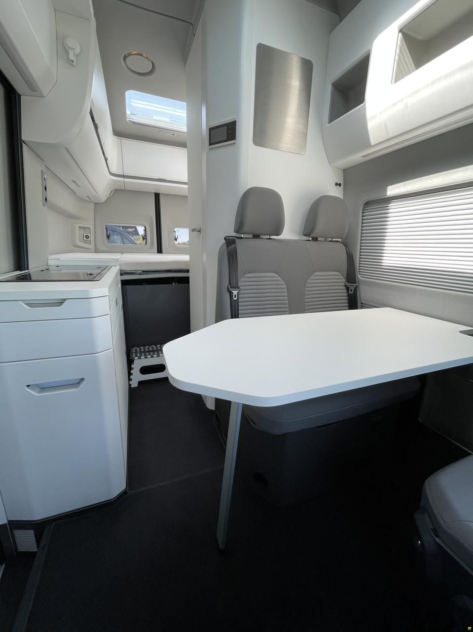 Volkswagen Grand California 600