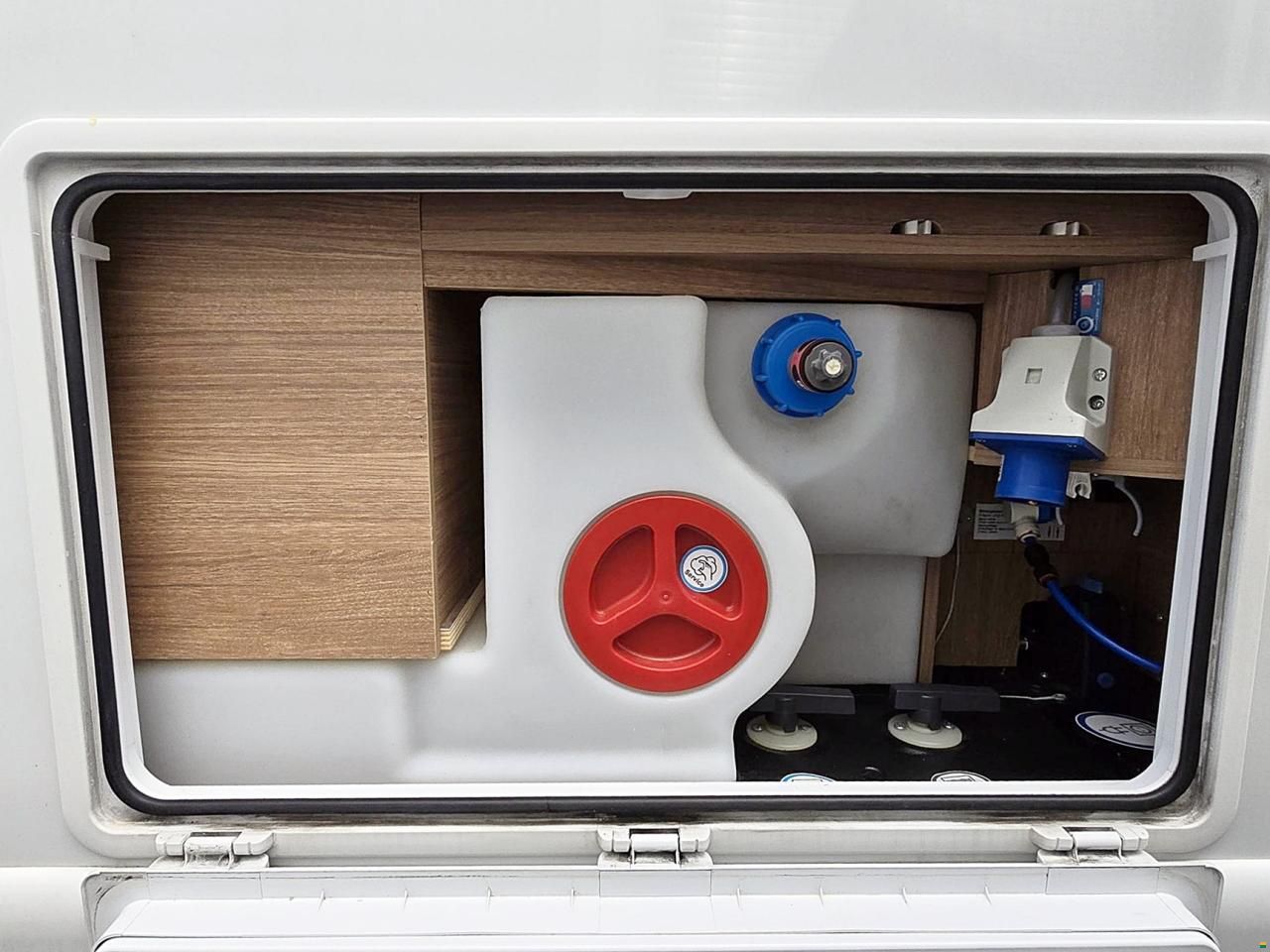 Weinsberg CARACOMPACT 600 MEG PEPPER EDITION 2.2