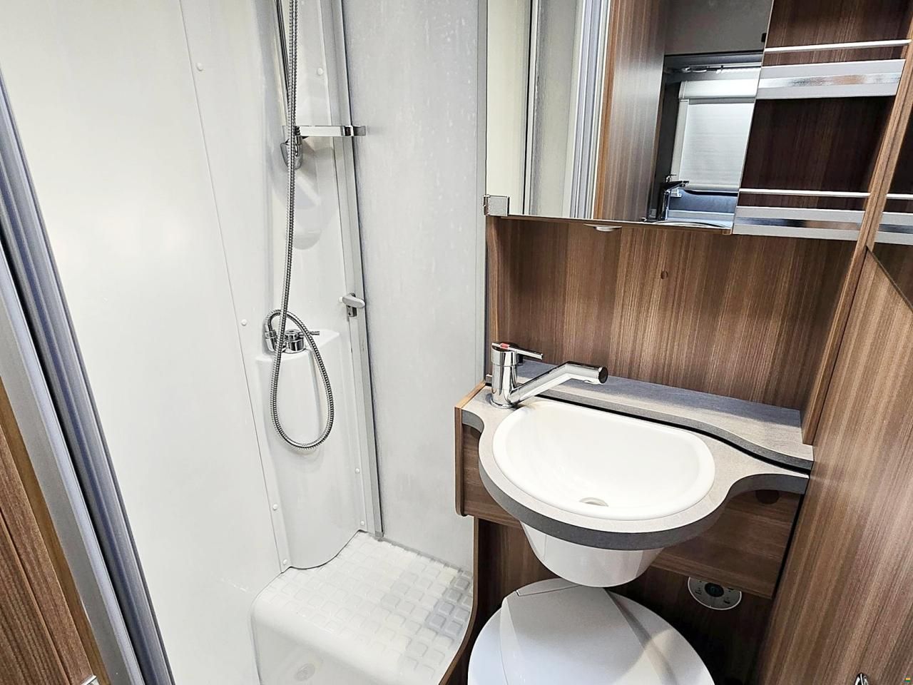 Weinsberg CARACOMPACT 600 MEG PEPPER EDDITION 2.0