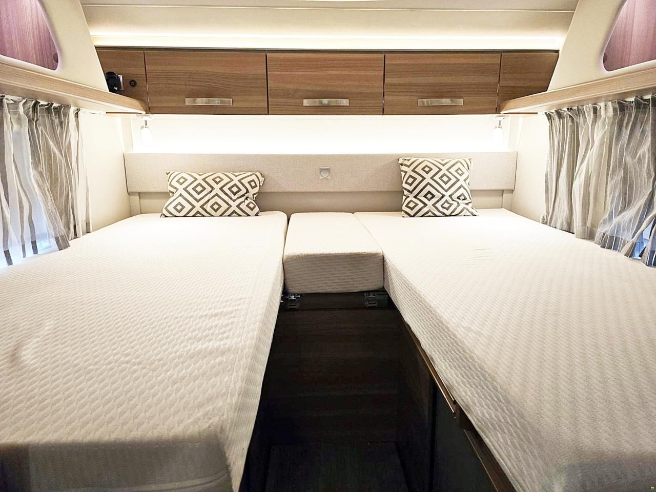 Weinsberg CARACOMPACT 600 MEG PEPPER EDDITION 2.0