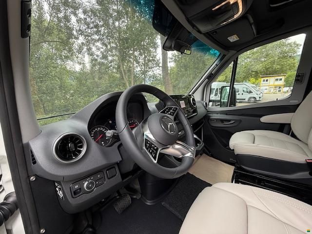 Kabe Travel Master Novum 720 LGB Compact