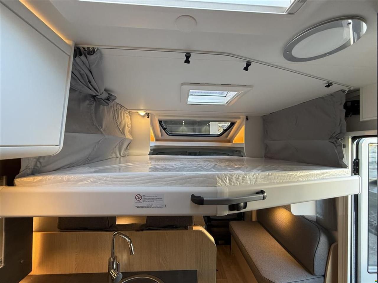 Sunlight Adventure T 67