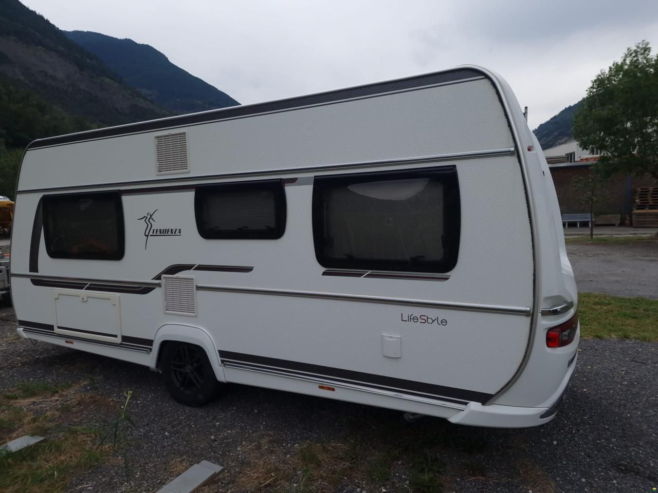 Fendt Tendenza 465 SFB