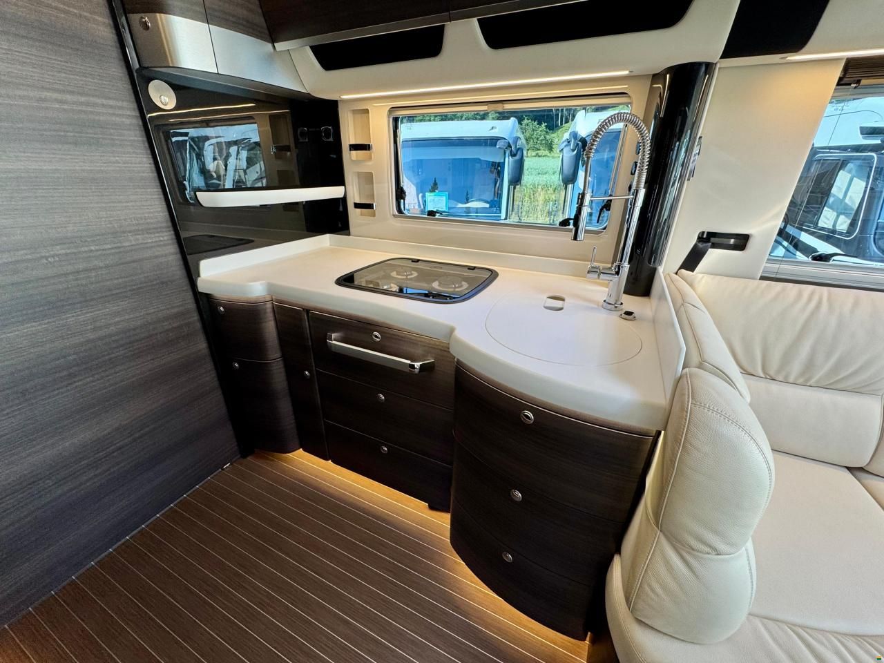 Concorde Charisma 910 LI