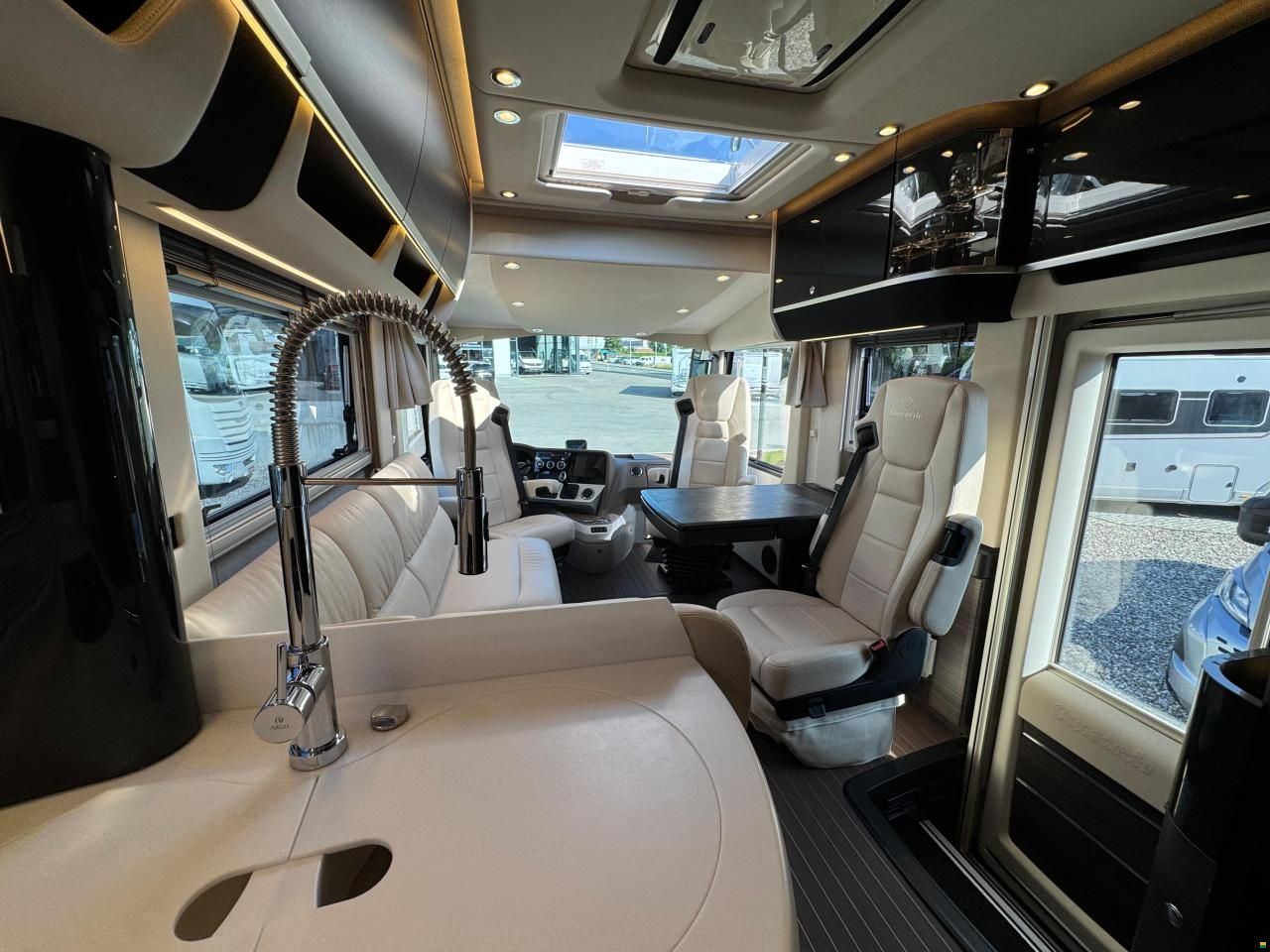 Concorde Charisma 910 LI