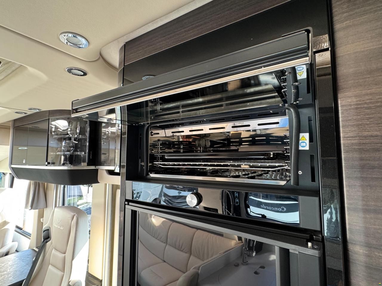 Concorde Charisma 910 LI