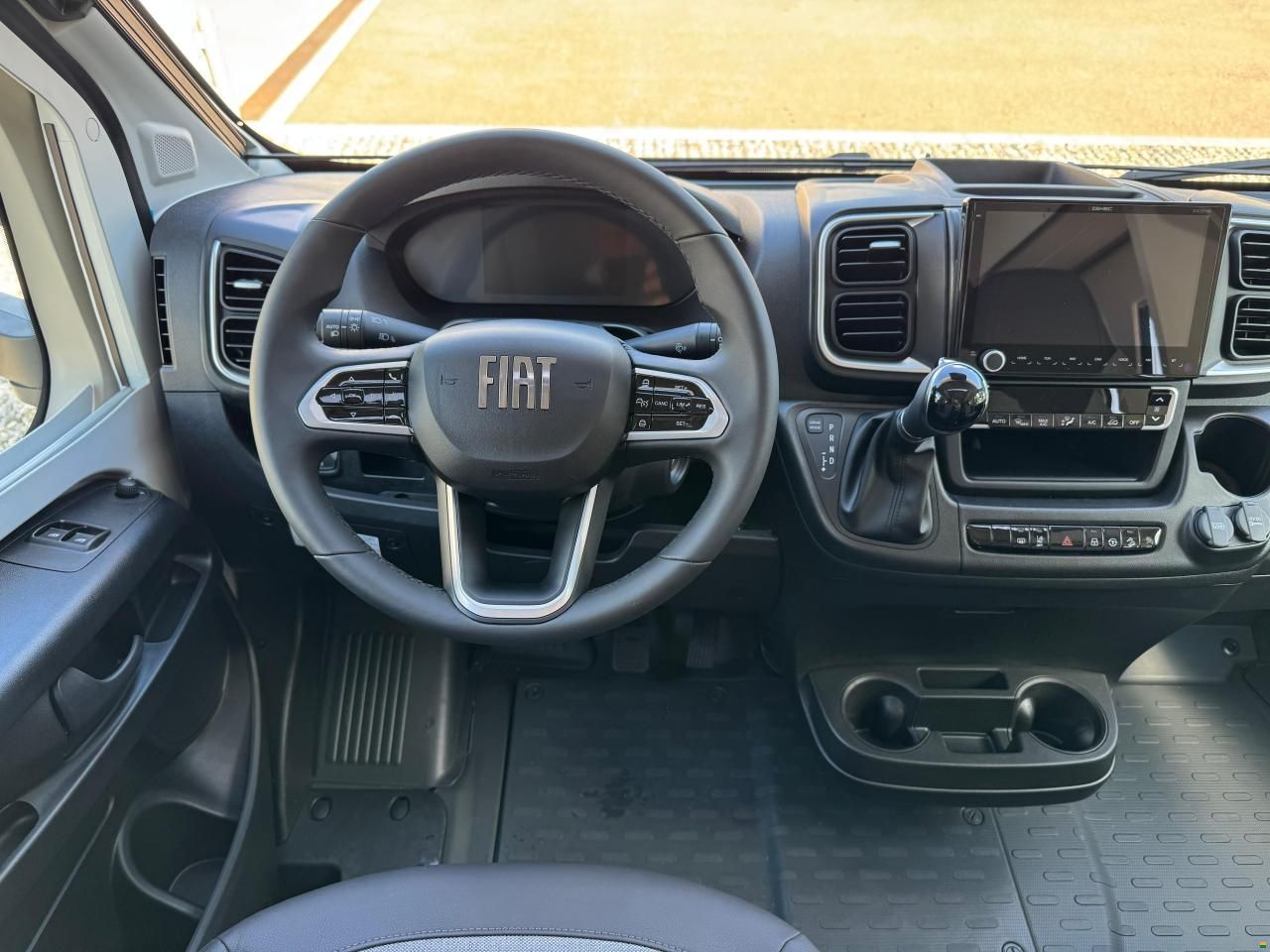 Adria Coral Plus 670 DL