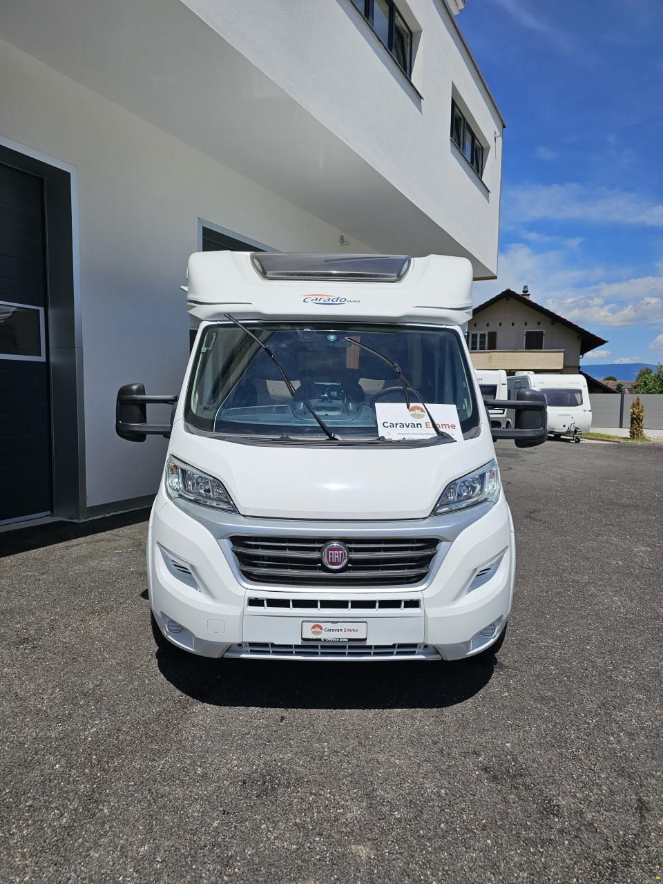 Carado T 449 mit Queensbett, Hubbett, Automat!