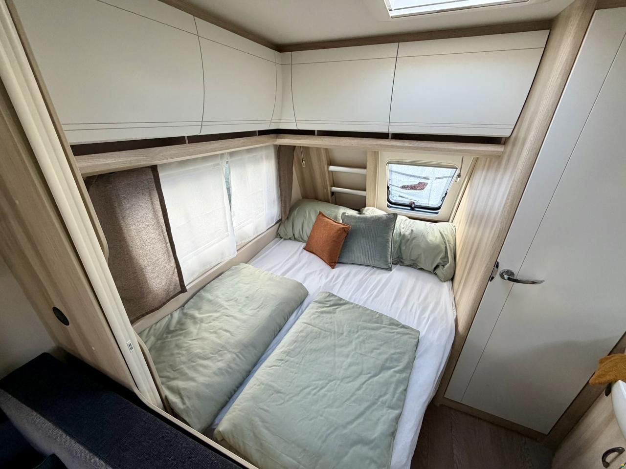 Hobby 400 SFe DE LUXE