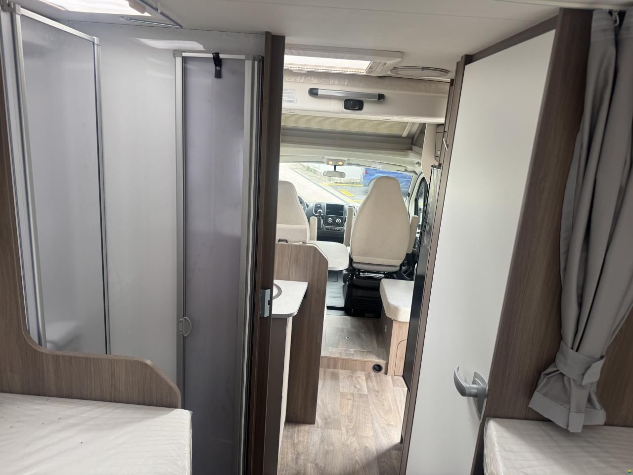 Carado T447 pro+ Automat 180PS