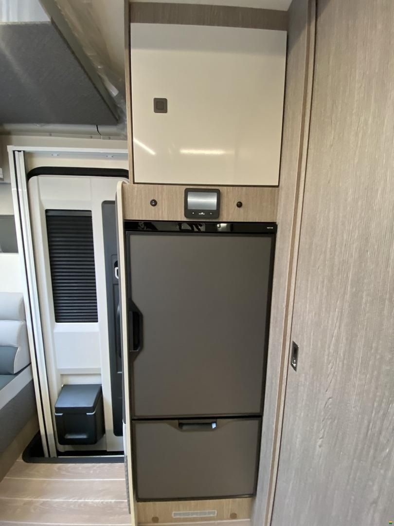 Roller Team Zefiro 266TL, Fiat 2.2MJ 140PS Automat