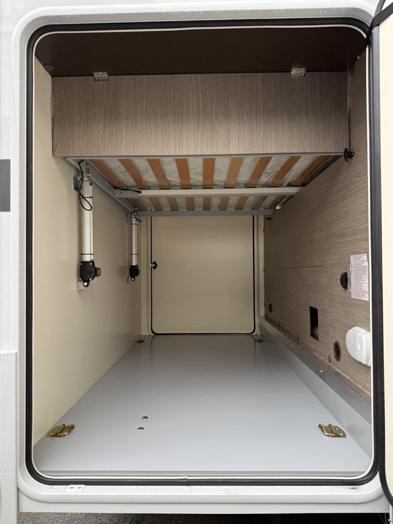 Roller Team Zefiro 266TL, Fiat 2.2MJ 140PS Automat