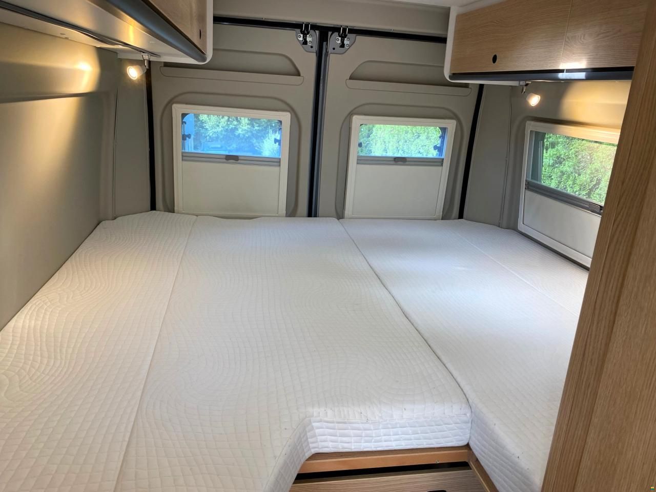 Sunlight Cliff 640 Advent. Edition 9-Gang Automat