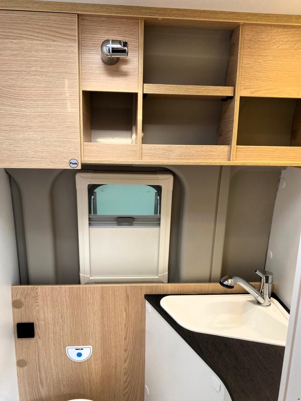 Sunlight Cliff 640 Advent. Edition 9-Gang Automat