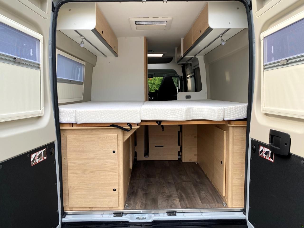 Sunlight Cliff 640 Advent. Edition 9-Gang Automat