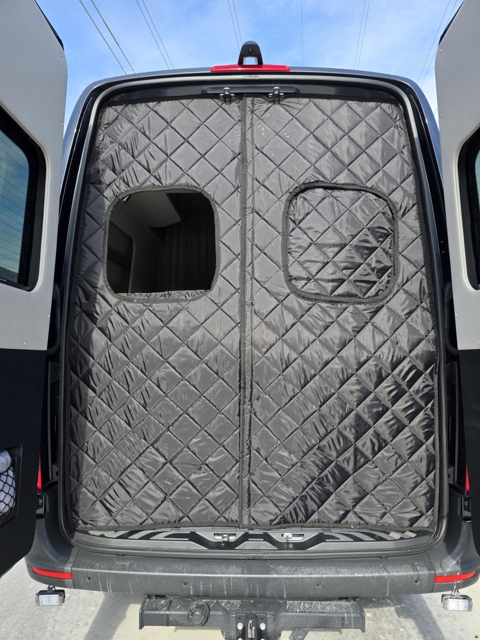 Innova Roadtrip 595L; Sprinter 4x4