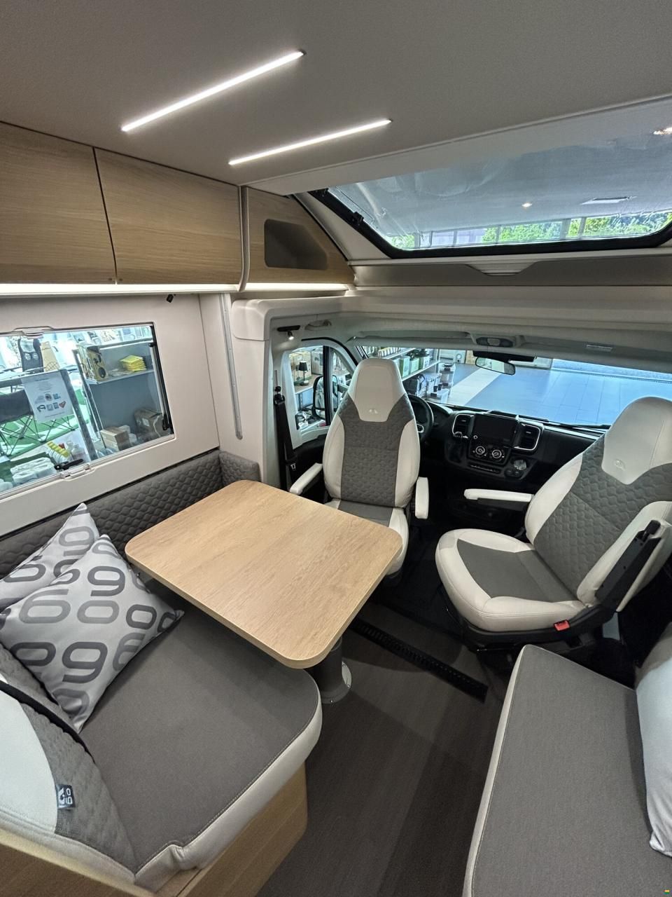 Adria Matrix 60Y 670 SL