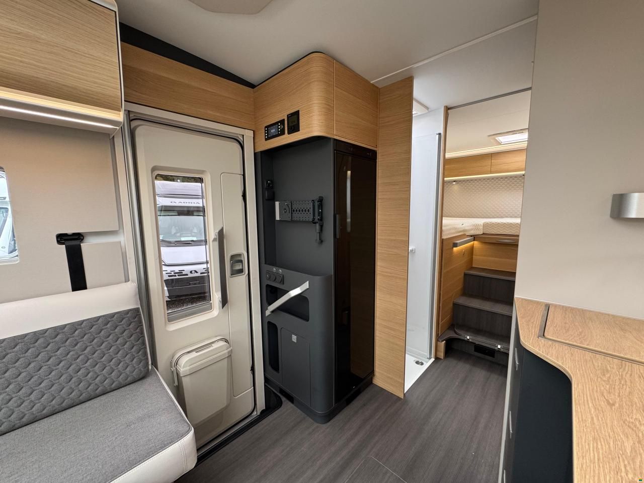 Adria Coral 670 DL 60 Years Selection Deluxe