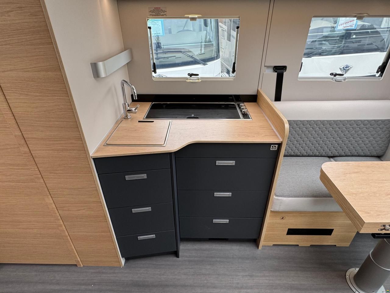 Adria Coral 670 DL 60 Years Selection Deluxe