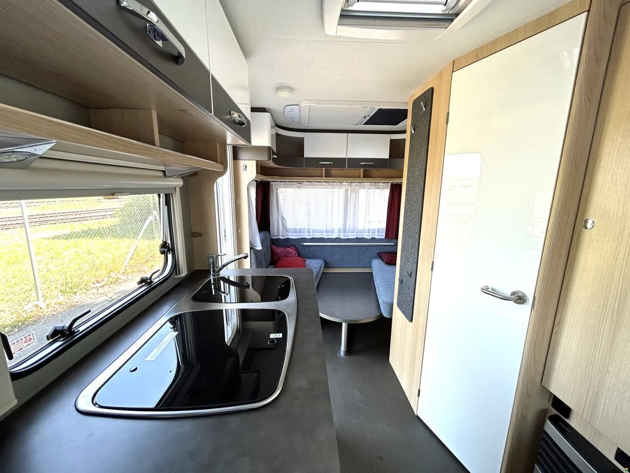 Eriba Living 425