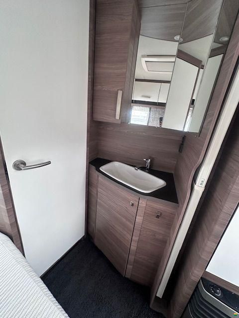 Knaus Sport 450 FU Silver Edition