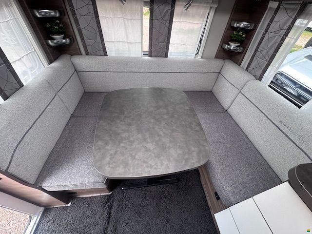 Knaus Sport 450 FU Silver Edition