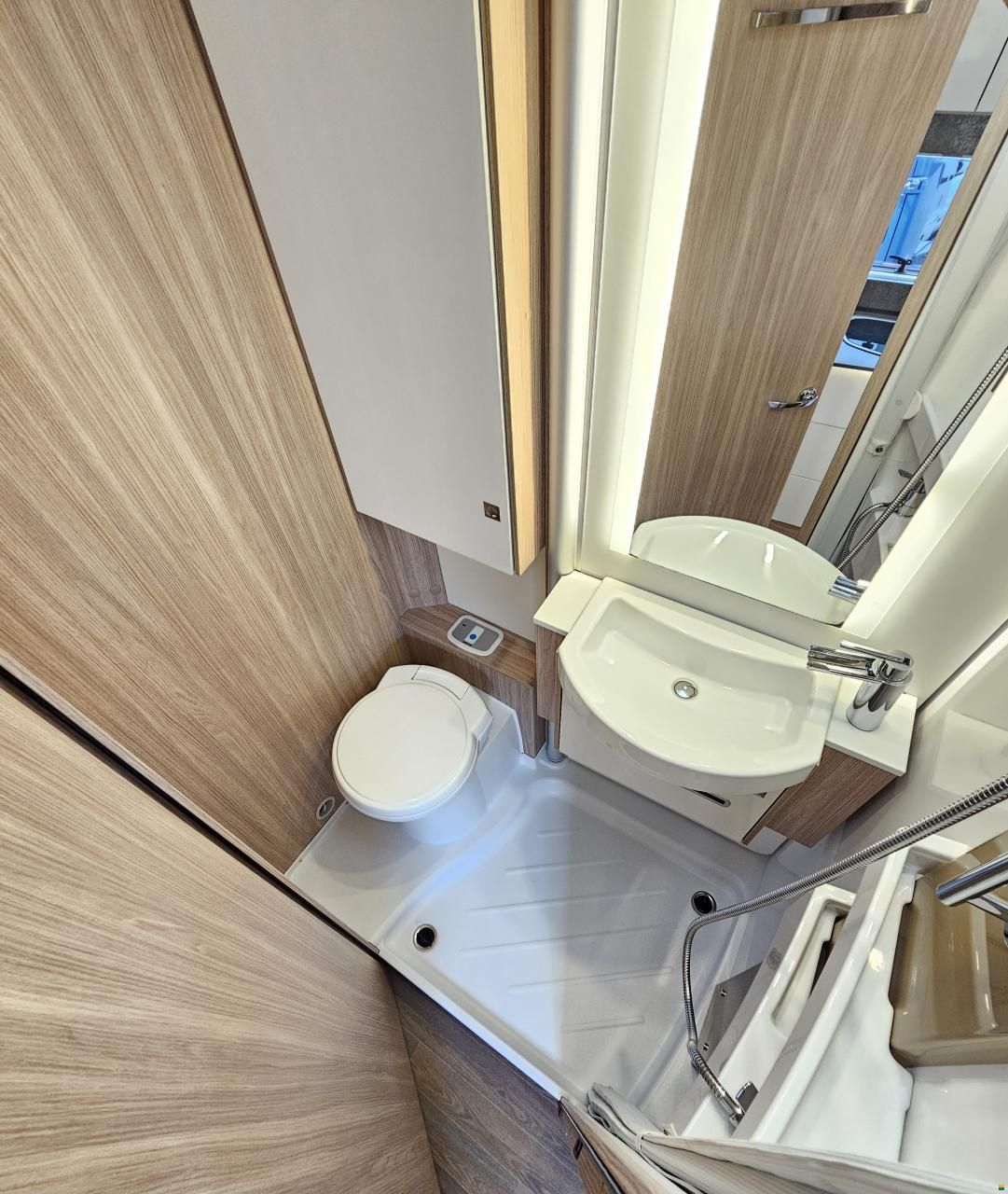 Bürstner Lyseo M Mercedes Benz Automat