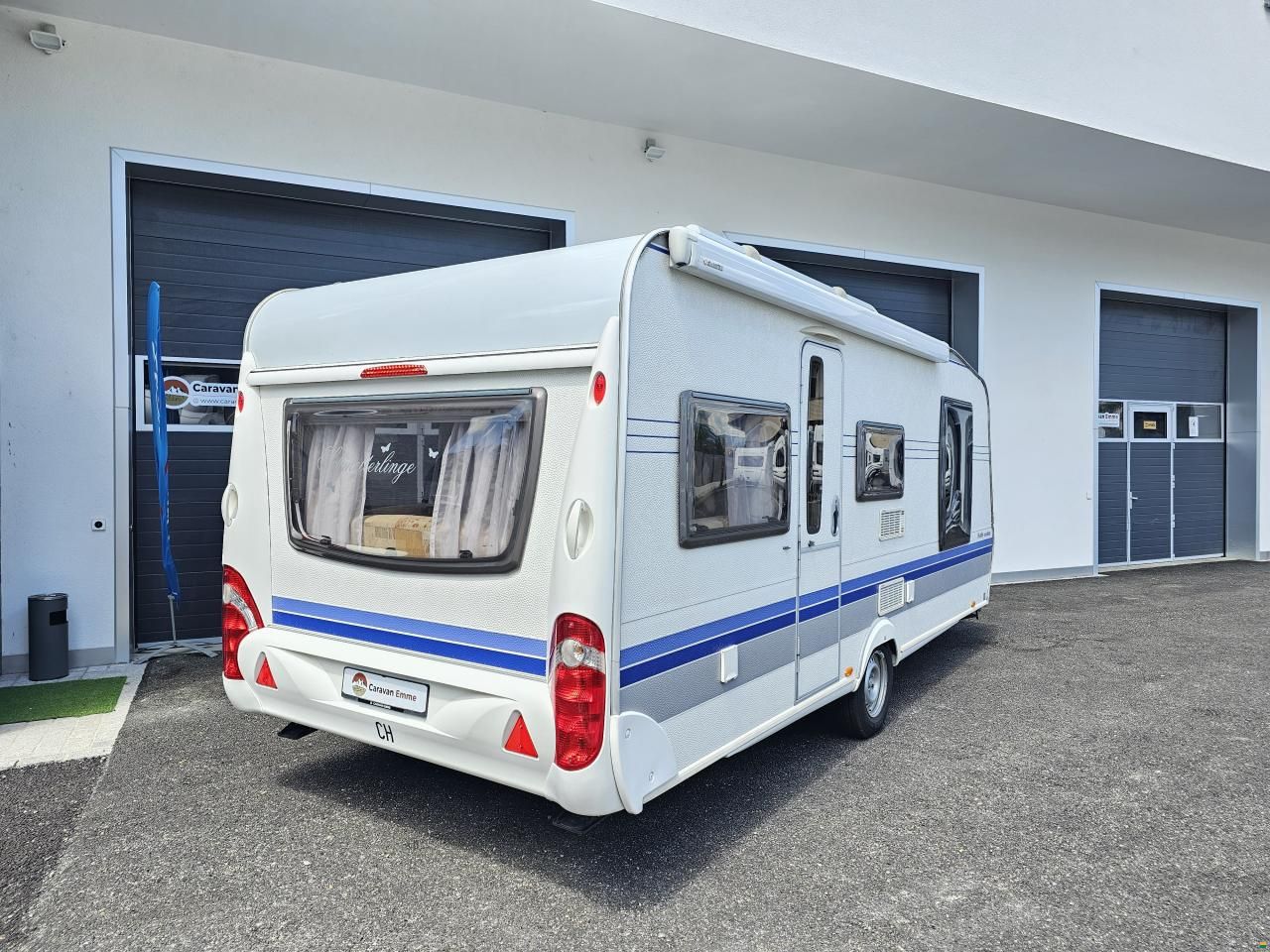 Hobby Excellent mit Queensbett, Klima, Mover!