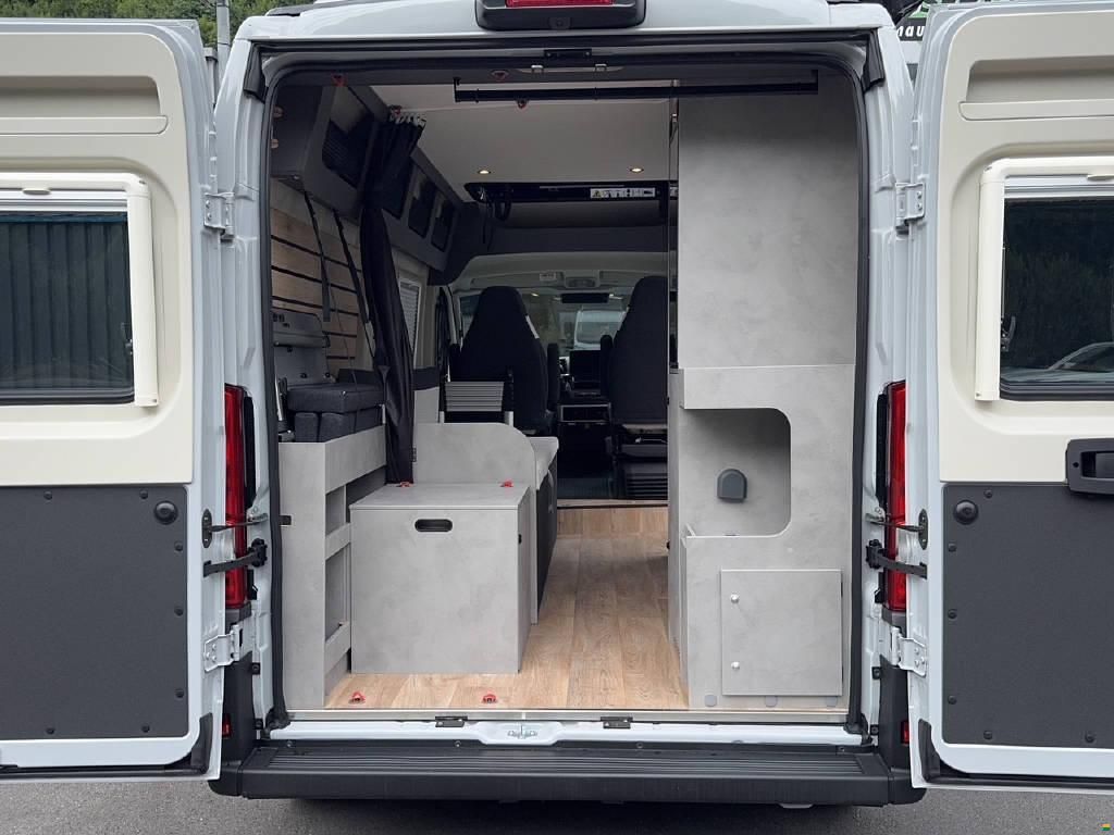 Crosscamp CV Flex 541 3.5t L2H2 2.2TD140