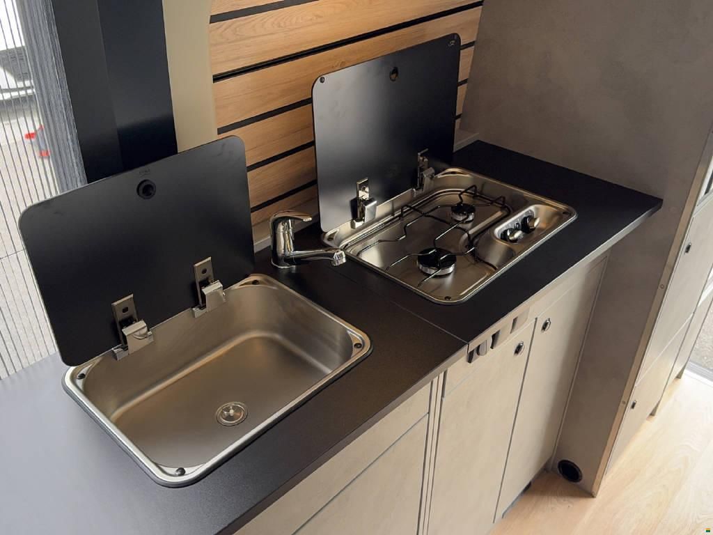 Crosscamp CV Flex 541 3.5t L2H2 2.2TD140