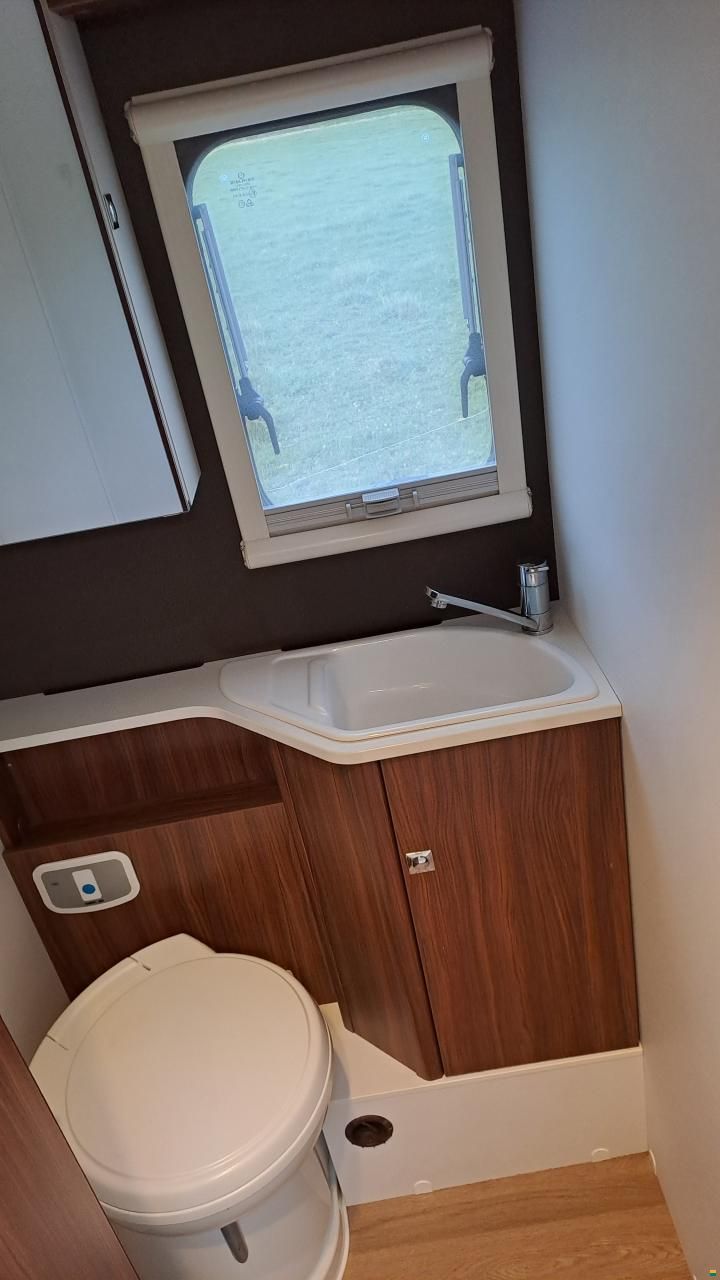 Adria Matrix Platinum M 670 SL