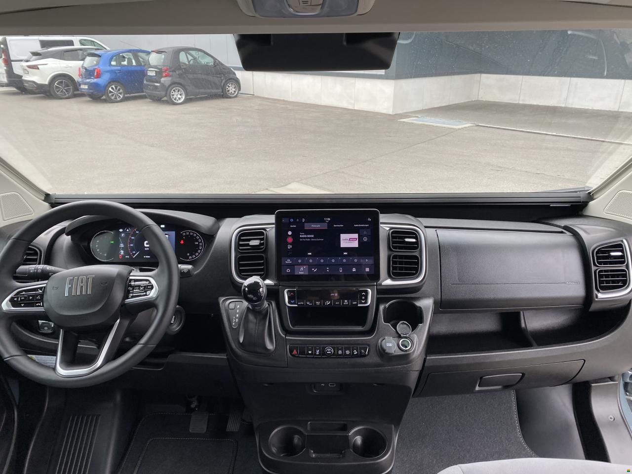 Globe-Traveller Voyager X