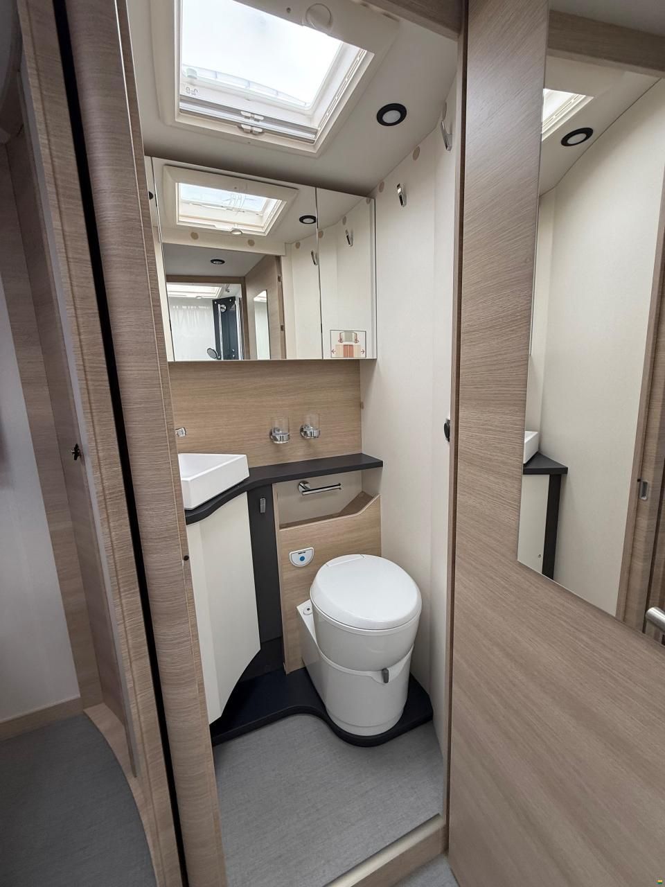 Rapido SERIE 8F 896 F