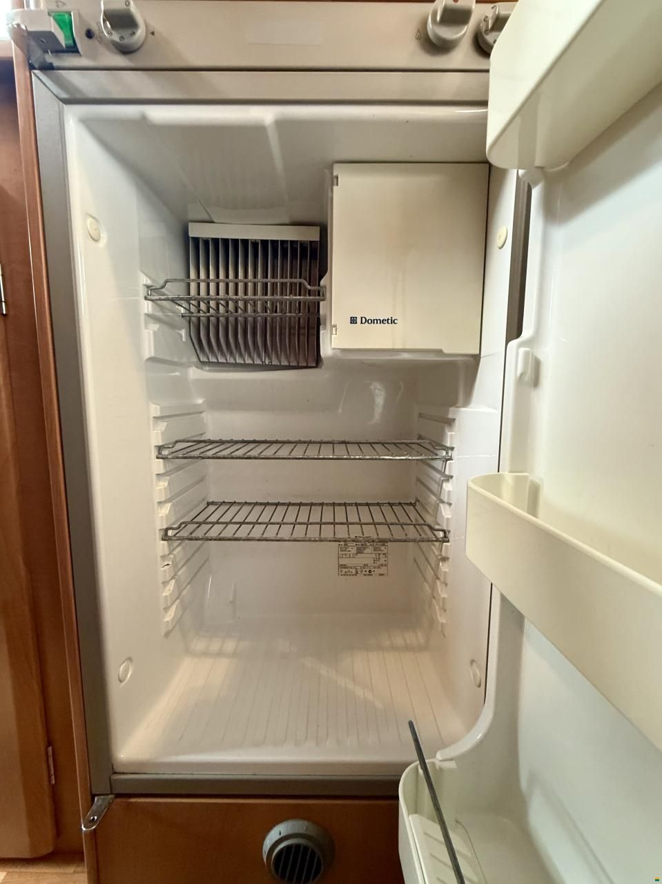 Eura Mobil Quixtra - Travelvan