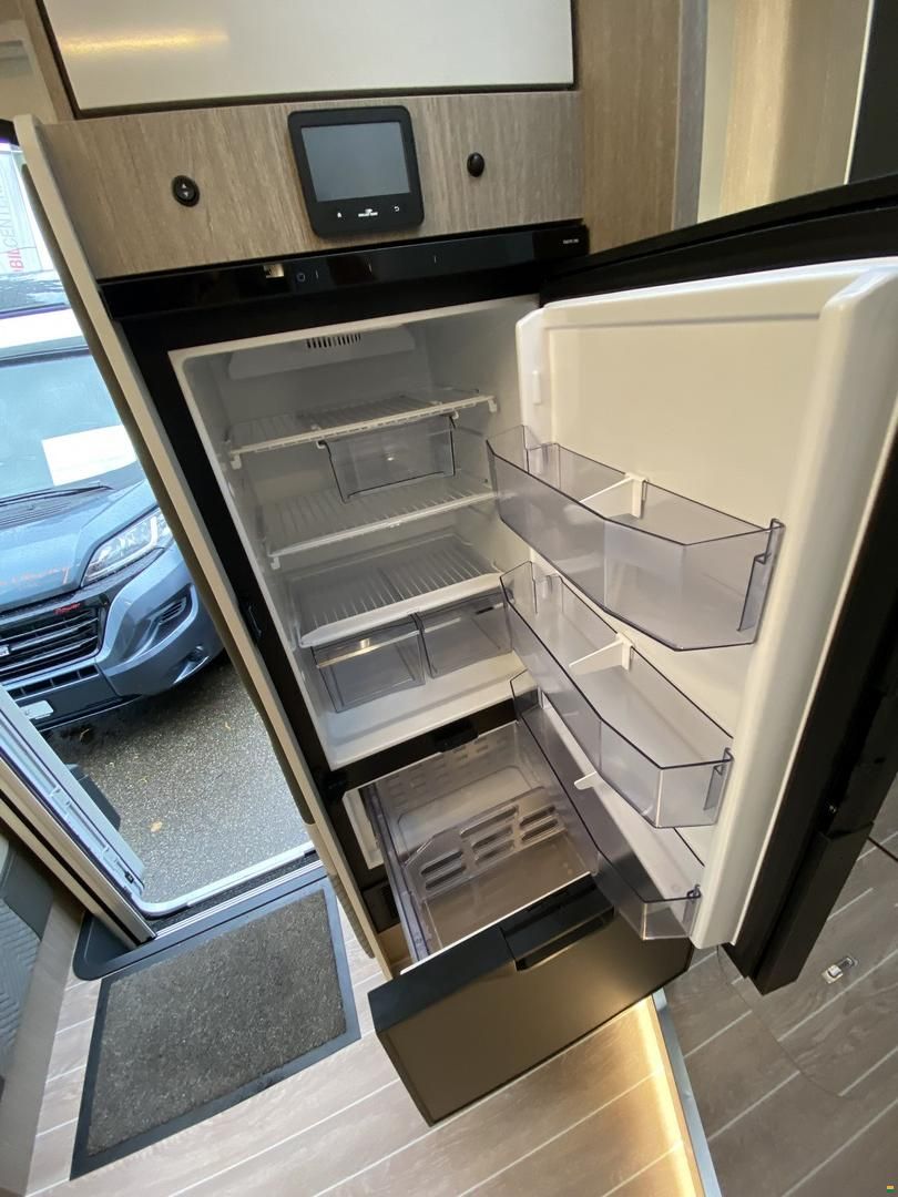 Roller Team Zefiro 267 TL, Ford 2.0TDCi 165PS Autom.