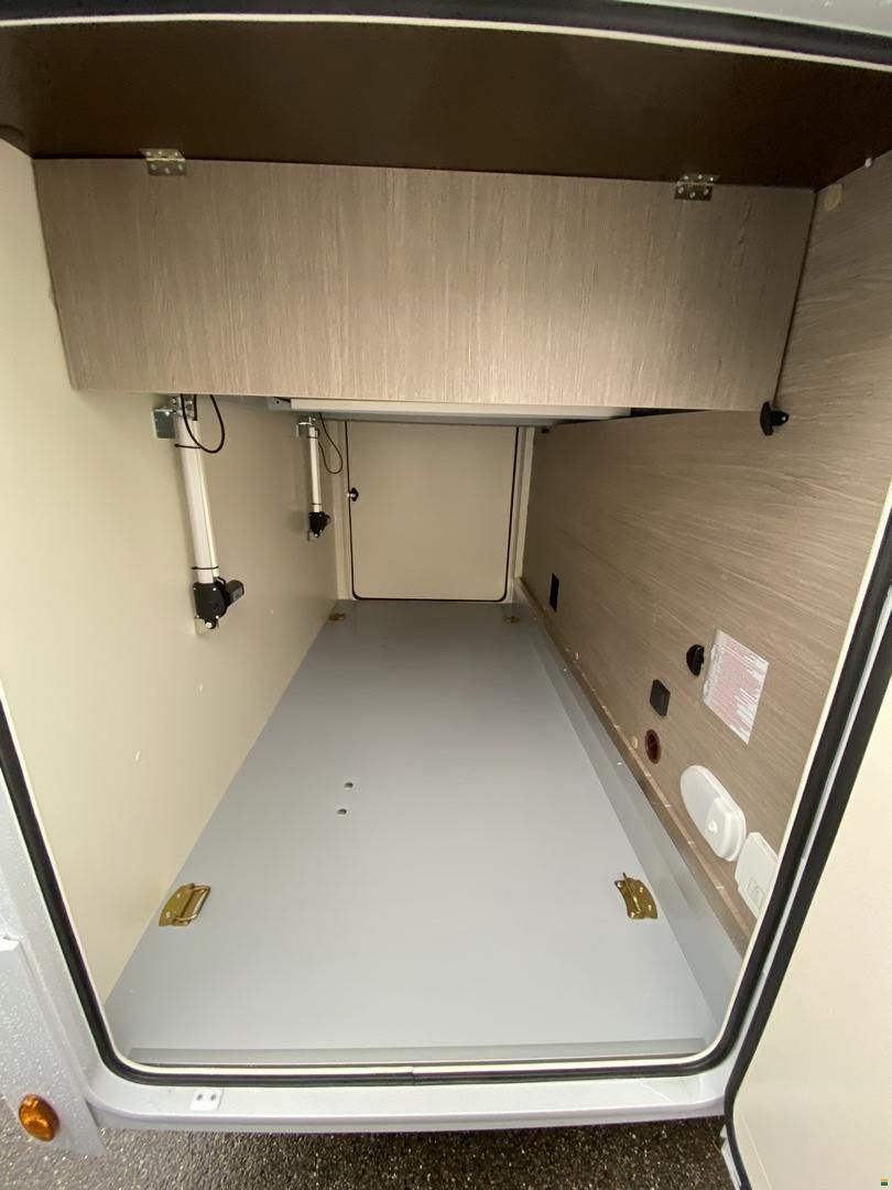 Roller Team Zefiro 267 TL, Ford 2.0TDCi 165PS Autom.