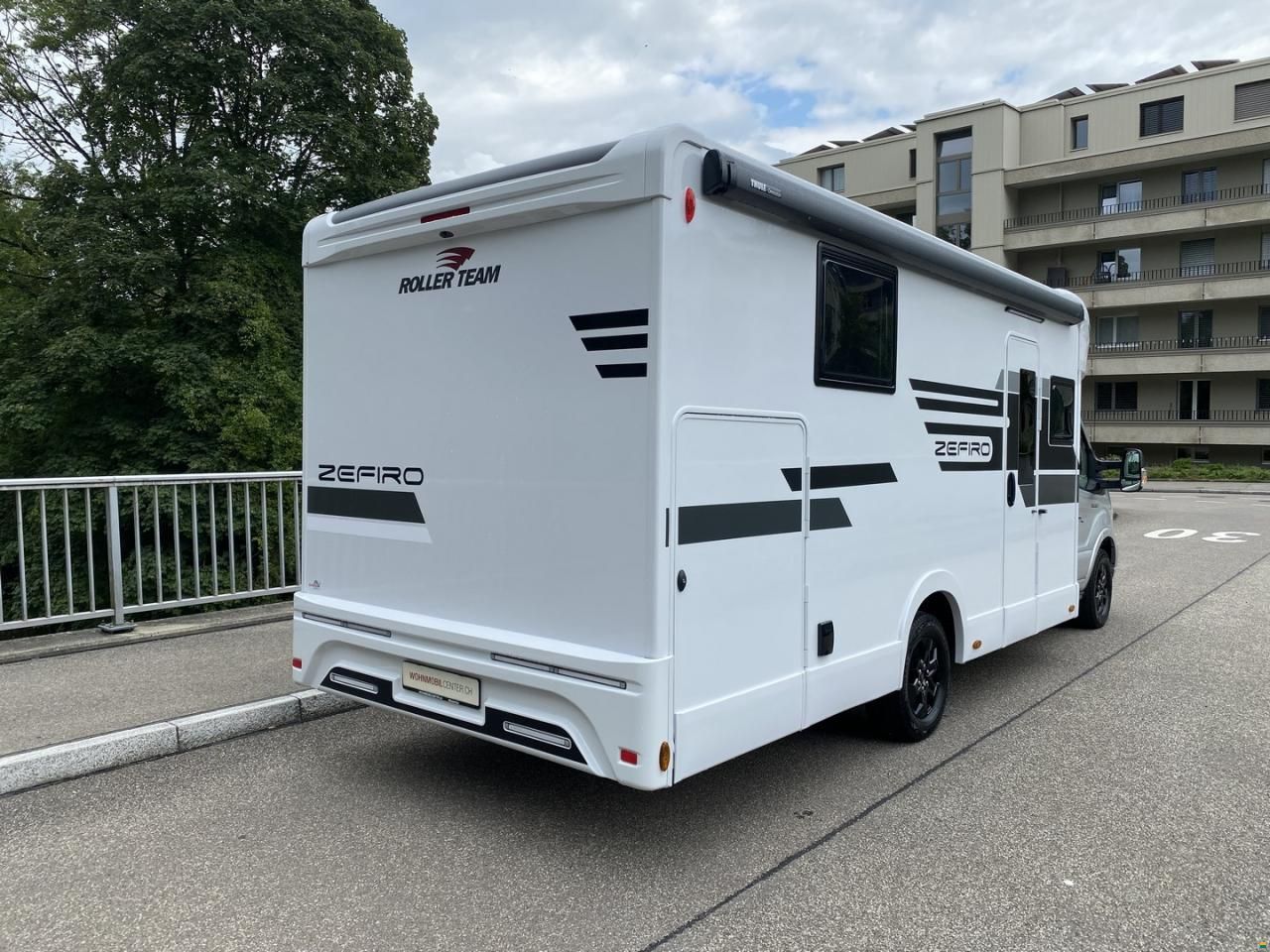 Roller Team Zefiro 267 TL, Ford 2.0TDCi 165PS Autom.