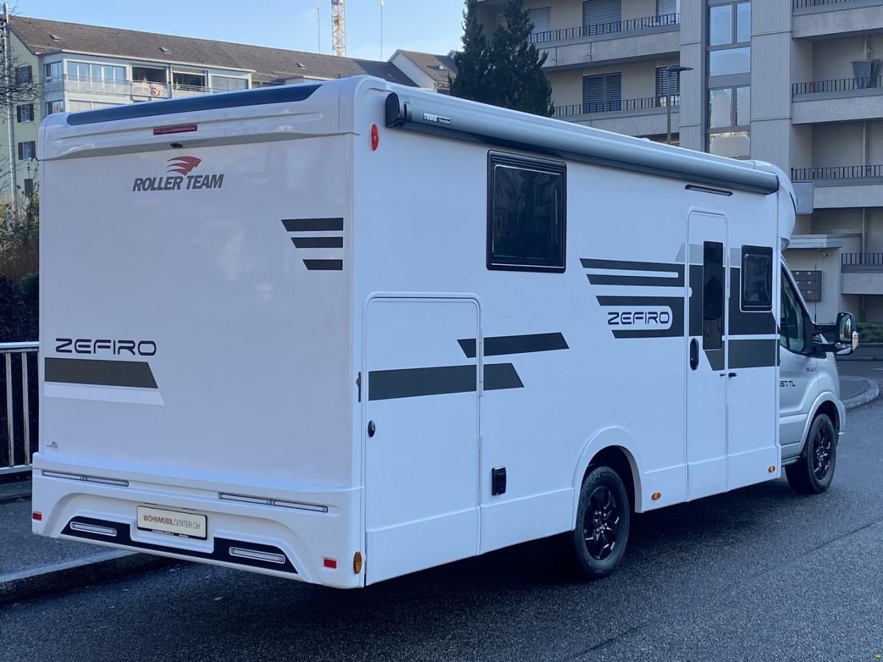 Roller Team Zefiro 267 TL, Ford 2.0TDCi 165PS Autom.