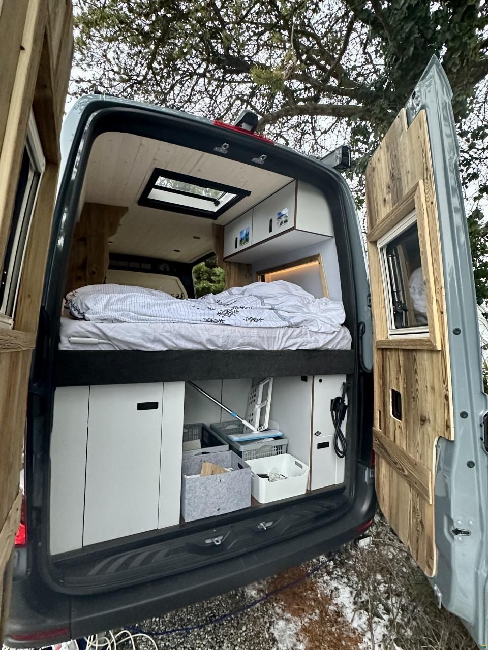 Mercedes Benz Sprinter 319 CDI Standard 9G-TRONIC 4x4