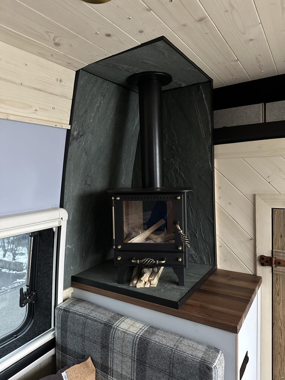 Mercedes Benz Sprinter 319 CDI Standard 9G-TRONIC 4x4