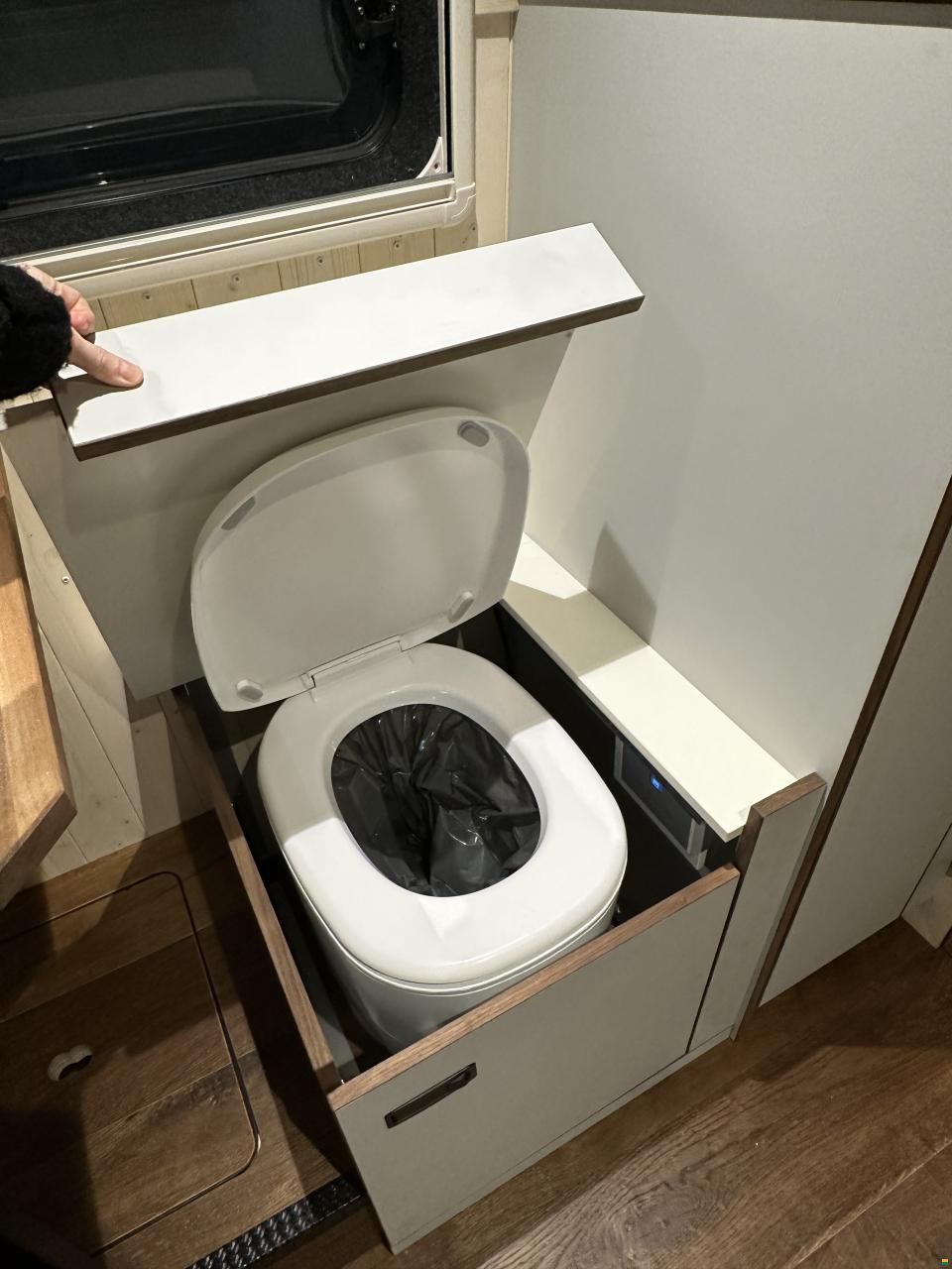 Mercedes Benz Sprinter 319 CDI Standard 9G-TRONIC 4x4