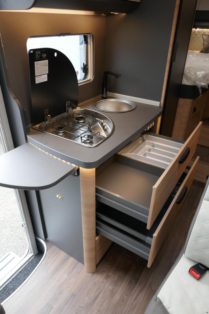 Knaus L!VE TI 650 MEG Platinum Selection