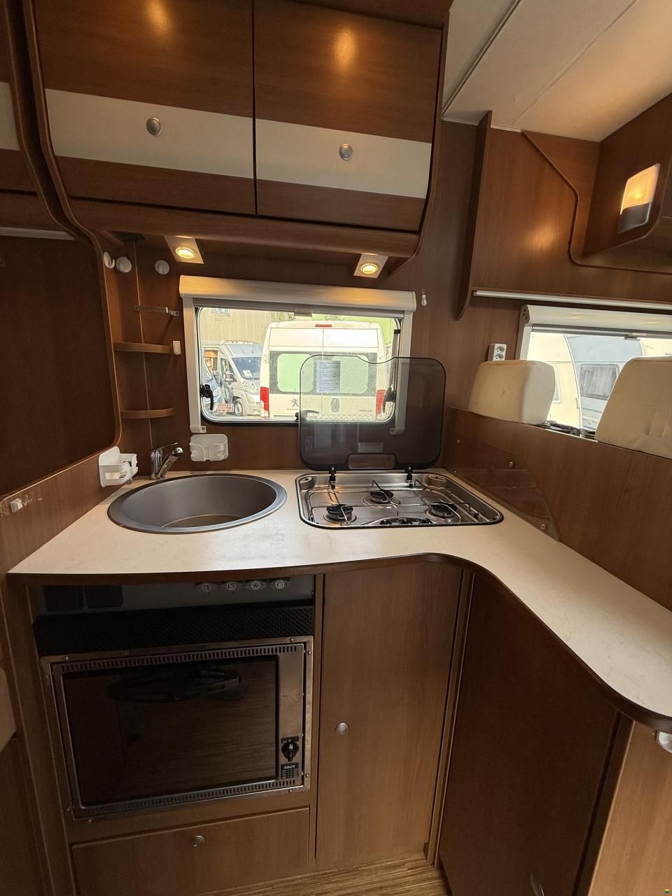 Carado Capron T348 - 2 People - Solar