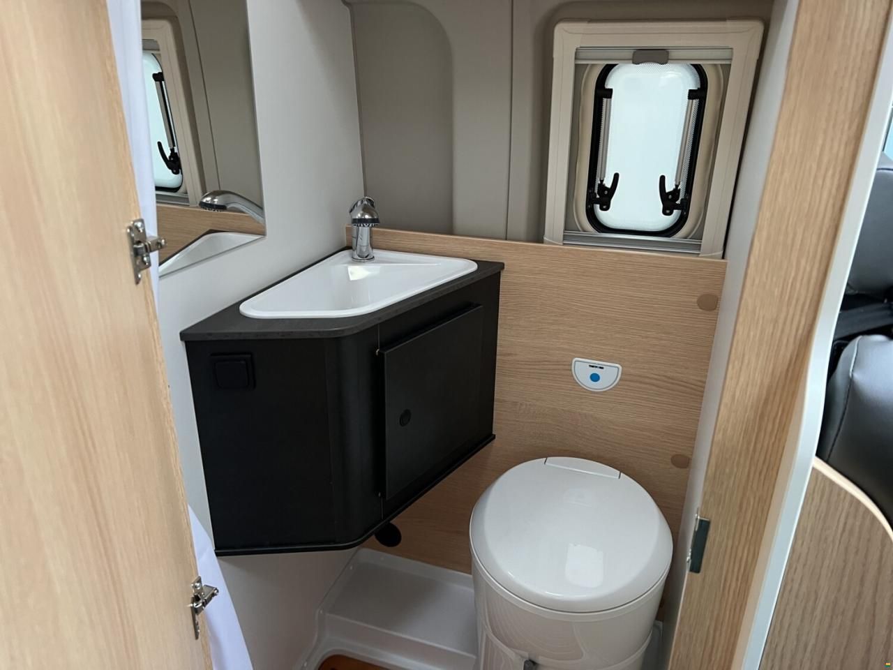 Sunlight Adventure Cliff 602