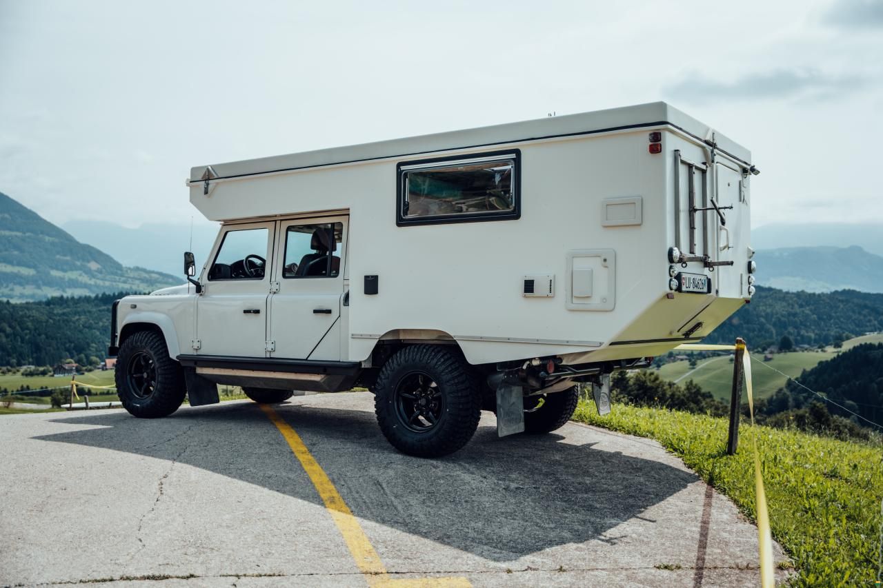 Land Rover Defender 130 Expedition