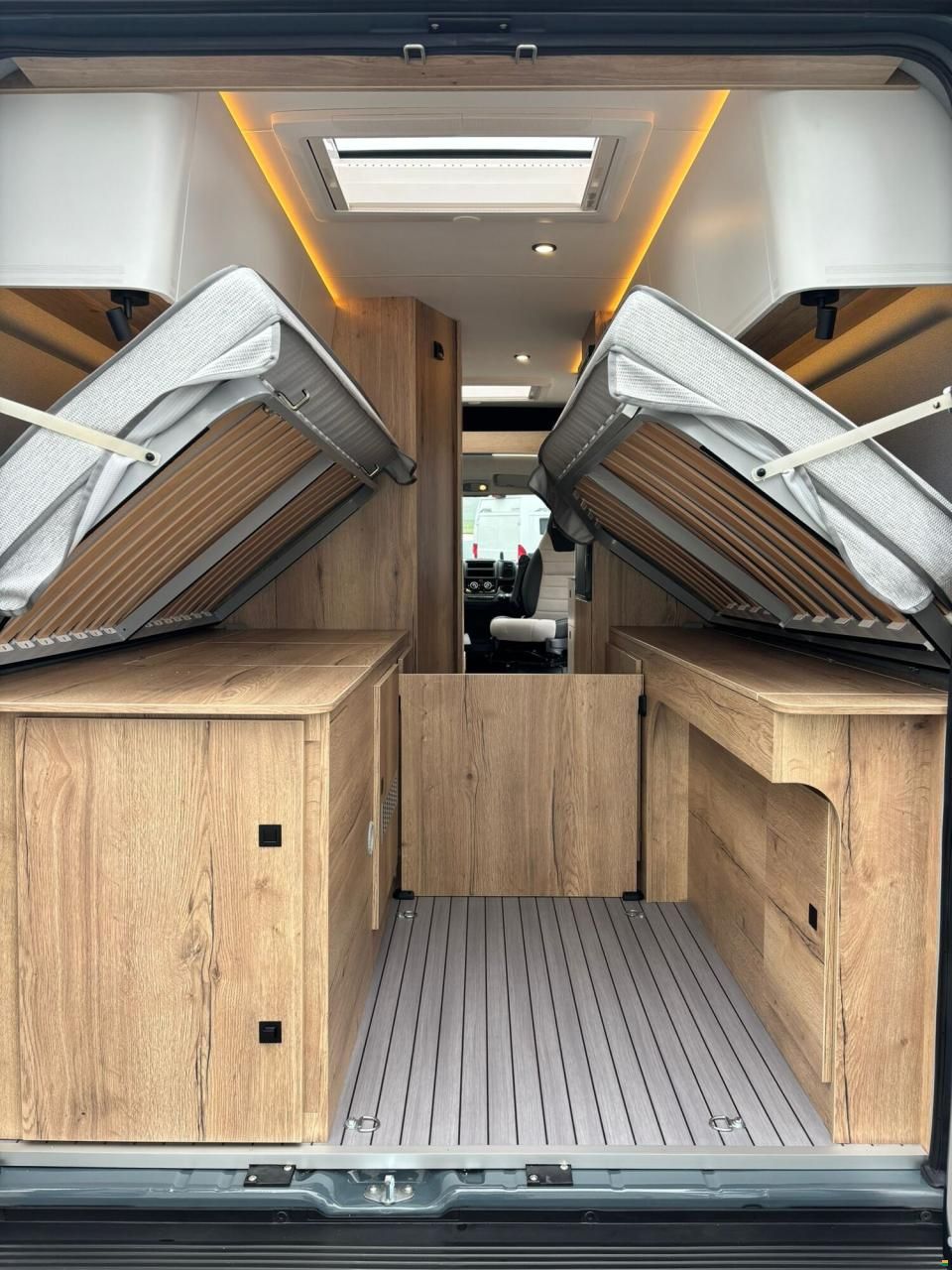 Clever Vans Runner 636 Fiat Maxi 140PS