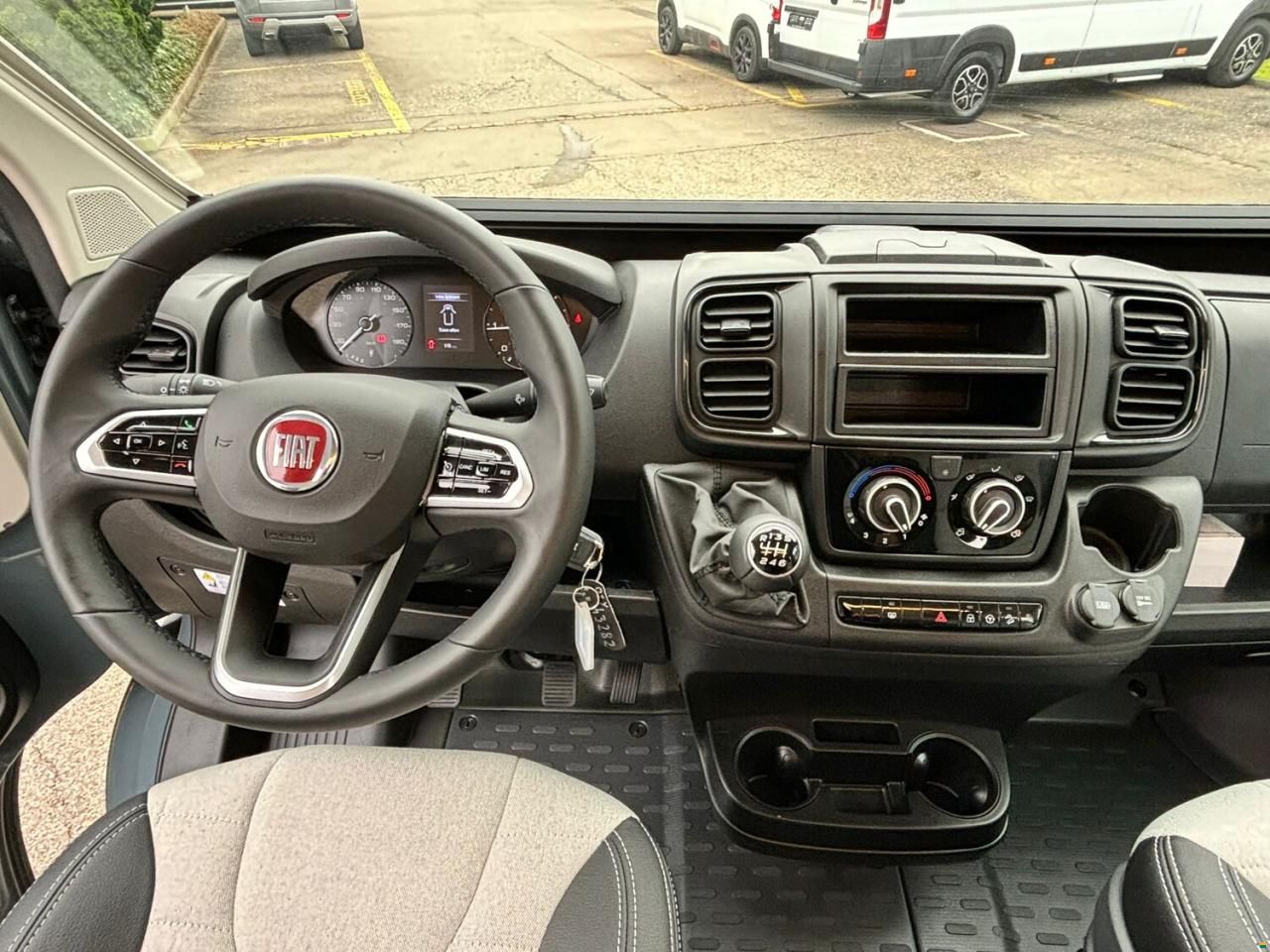 Clever Vans Runner 636 Fiat Maxi 140PS