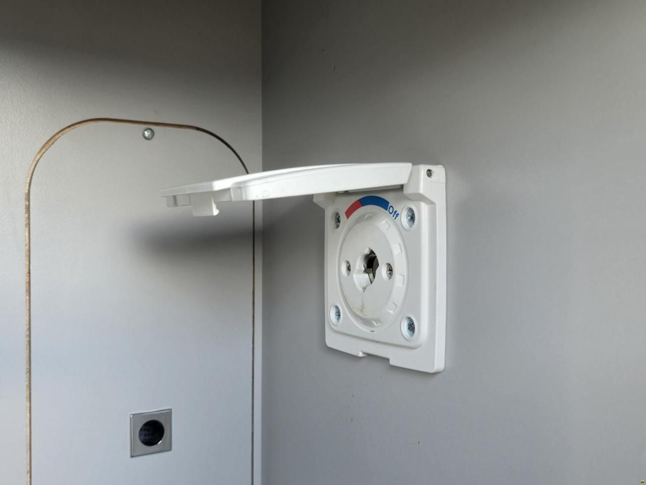 Pilote V 630 J 2.2 9G-AUTOMAT MJ