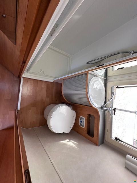 Adria Izola A697 SL Parallele Einzelbetten