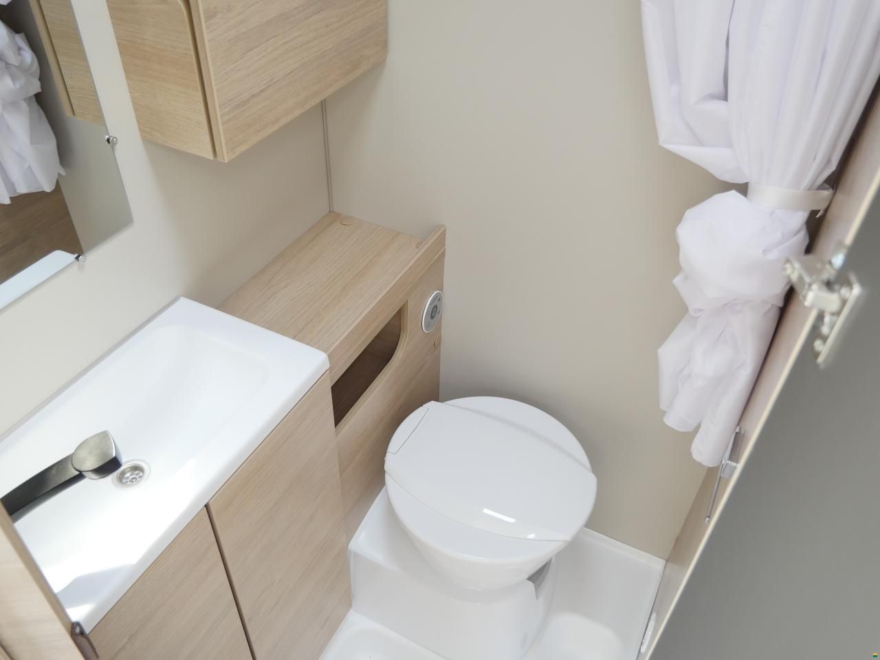 Weinsberg Cara One 390 QD - 2026